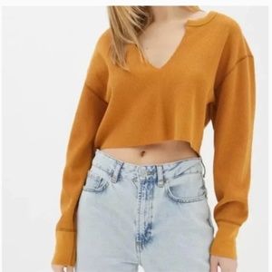 UO BDG Knit Notched Thermal Cropped Top V sleeve waffle Gold Mustard Rust L LG